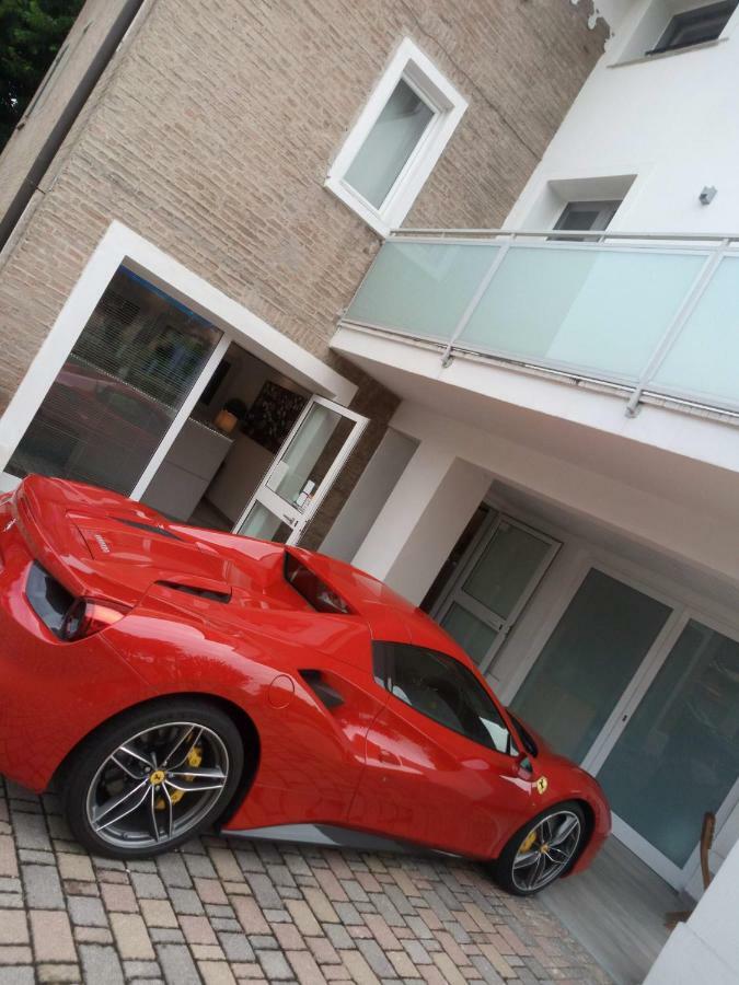 H5-5H Luxury Room Maranello Ngoại thất bức ảnh